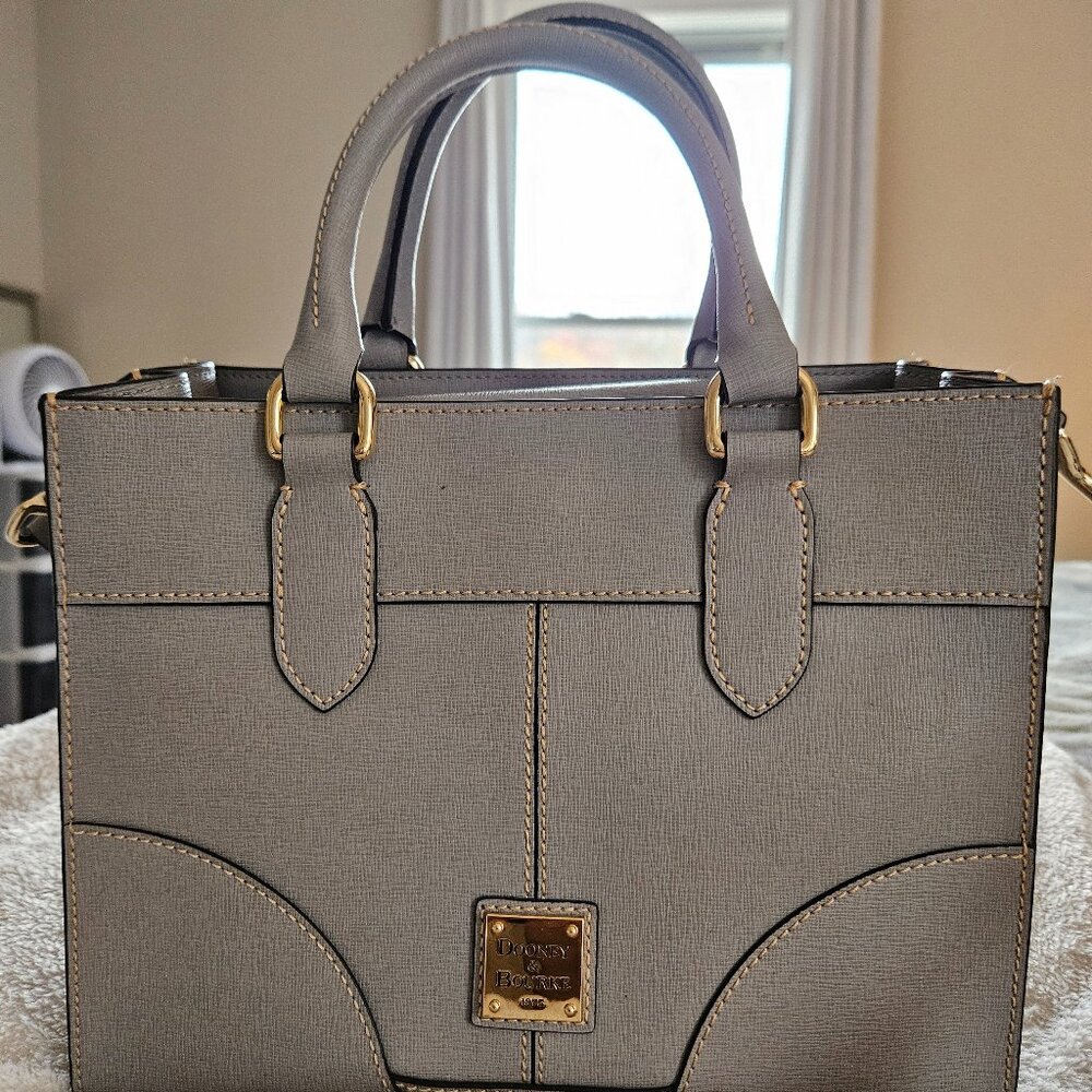 Dooney and Bourke Selleria Jayne Satchel